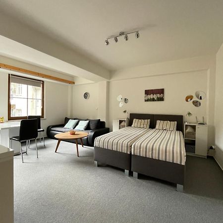 Apartmany U Posty Яхимов Экстерьер фото