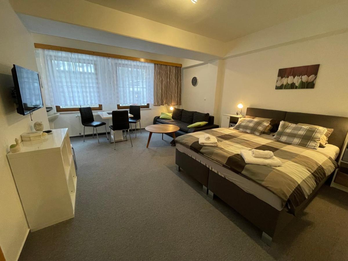 Apartmany U Posty Яхимов Экстерьер фото
