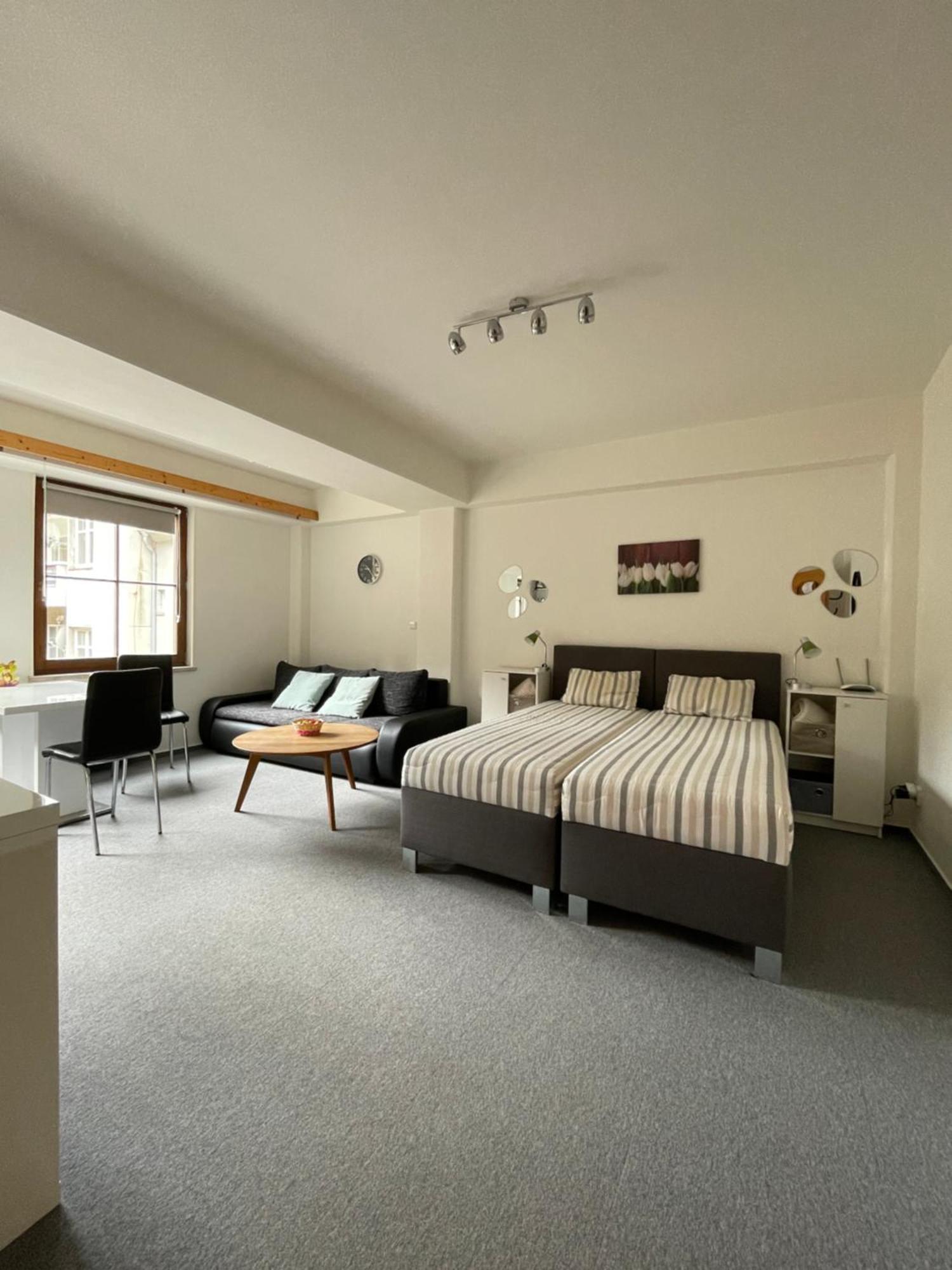 Apartmany U Posty Яхимов Экстерьер фото